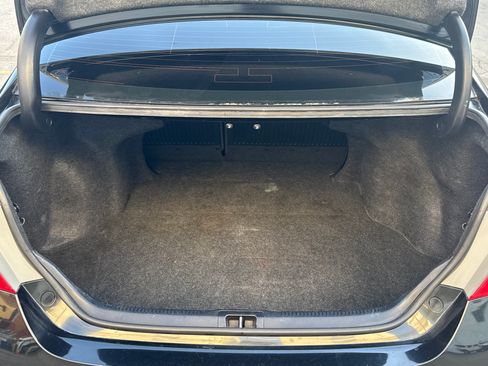 Used 2015 Toyota Camry SE FWD image 13