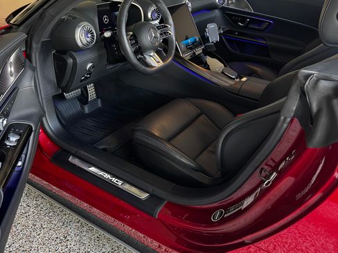 Used 2023 Mercedes-Benz SL 43 AMG image 13