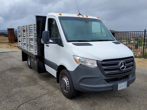Used 2023 Mercedes-Benz Sprinter 3500 image 1