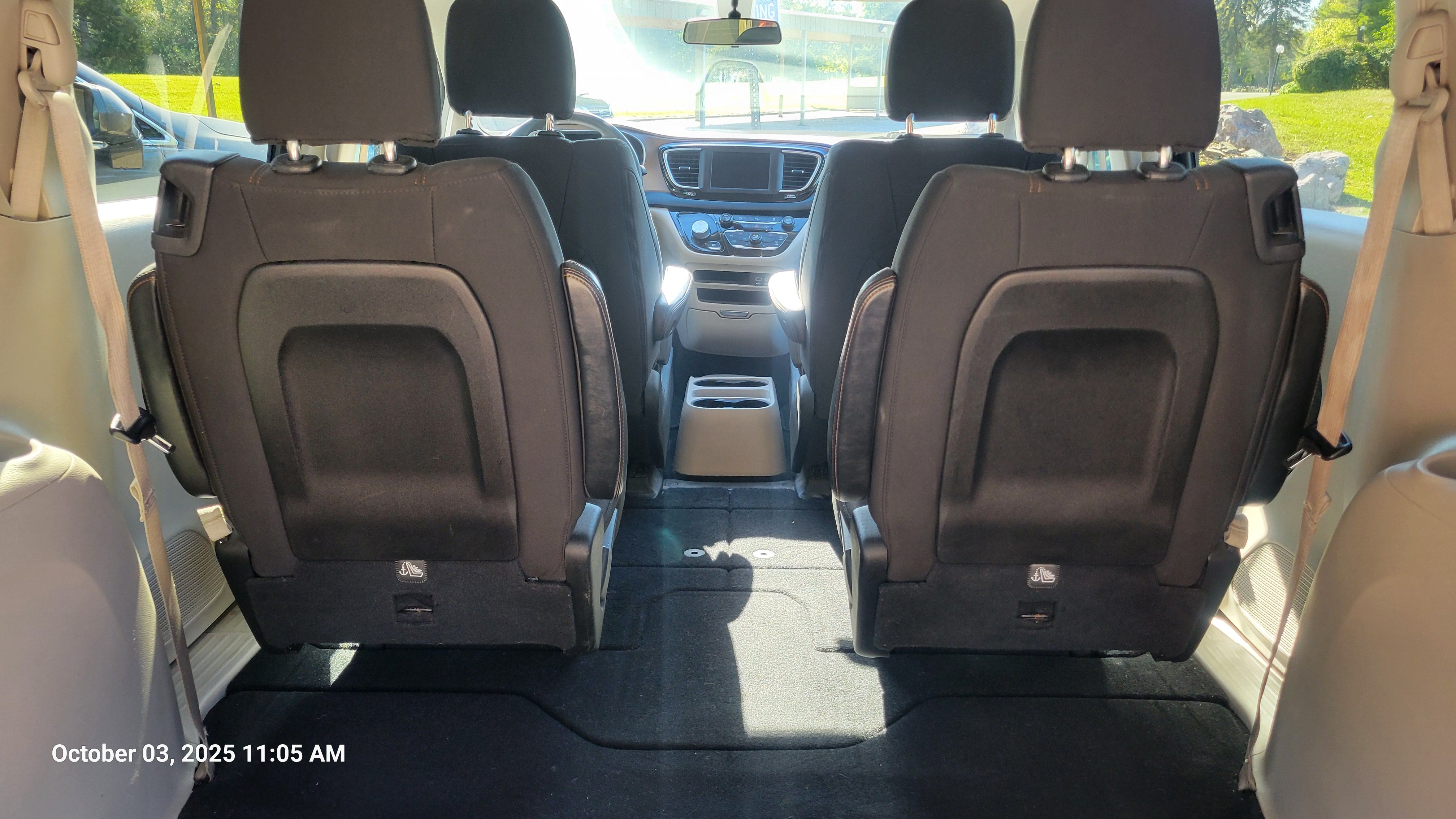 Used 2018 Chrysler Pacifica Touring w/ Security Group FWD image 27