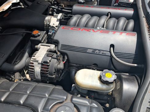 Used 2002 Chevrolet Corvette Coupe w/ Preferred Equipment Group2 RWD image 5