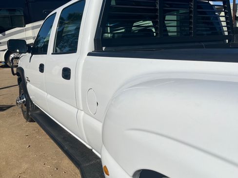 Used 2007 Chevrolet Silverado 3500 2WD Crew Cab w/ Heavy-Duty Power Package image 1