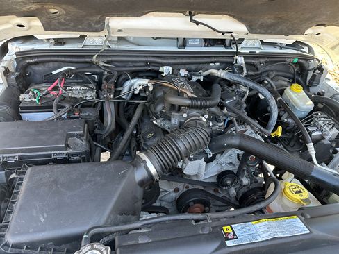 Used 2009 Jeep Wrangler Rubicon w/ PWR Convenience Group image 8