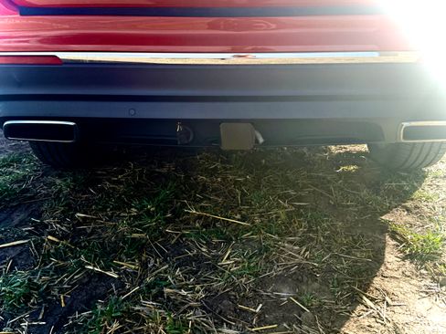 Used 2018 Volkswagen Tiguan SEL Premium image 11