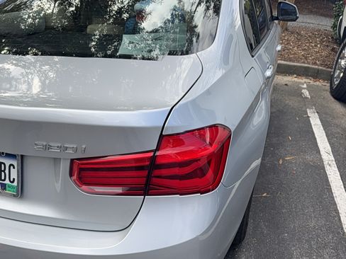 Used 2018 BMW 320i Sedan image 10