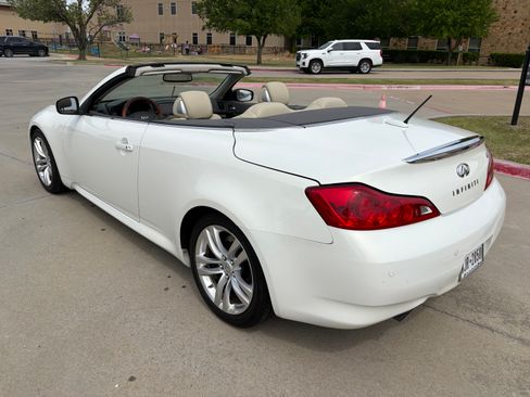 Used 2010 INFINITI G37 Sport w/ Premium Pkg image 2