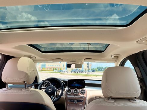 Used 2019 Mercedes-Benz C 300 4MATIC Sedan image 13