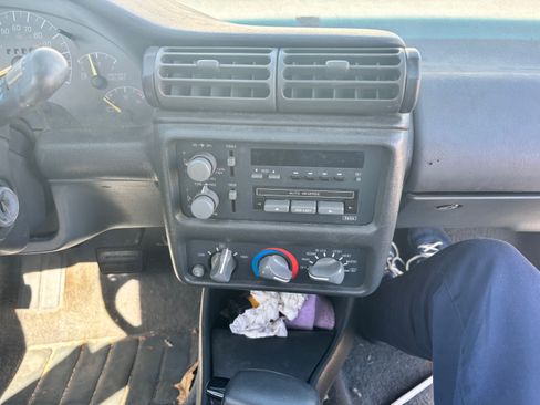 Used 1992 Pontiac Grand Am SE image 8