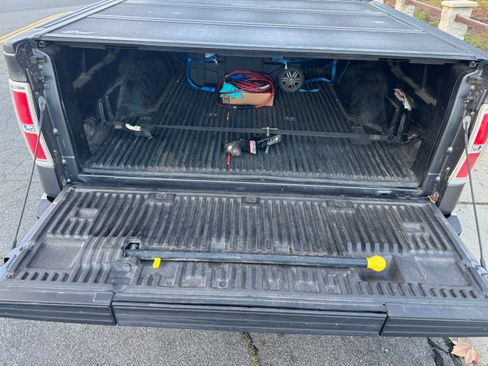 Used 2013 Ford F150 Lariat w/ Luxury Equipment Group image 12