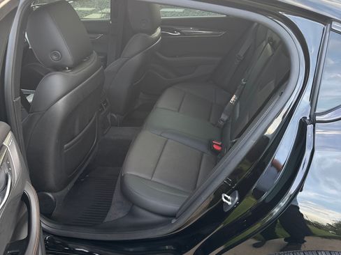 Used 2022 Cadillac CT5 V w/ Premium Package RWD image 9
