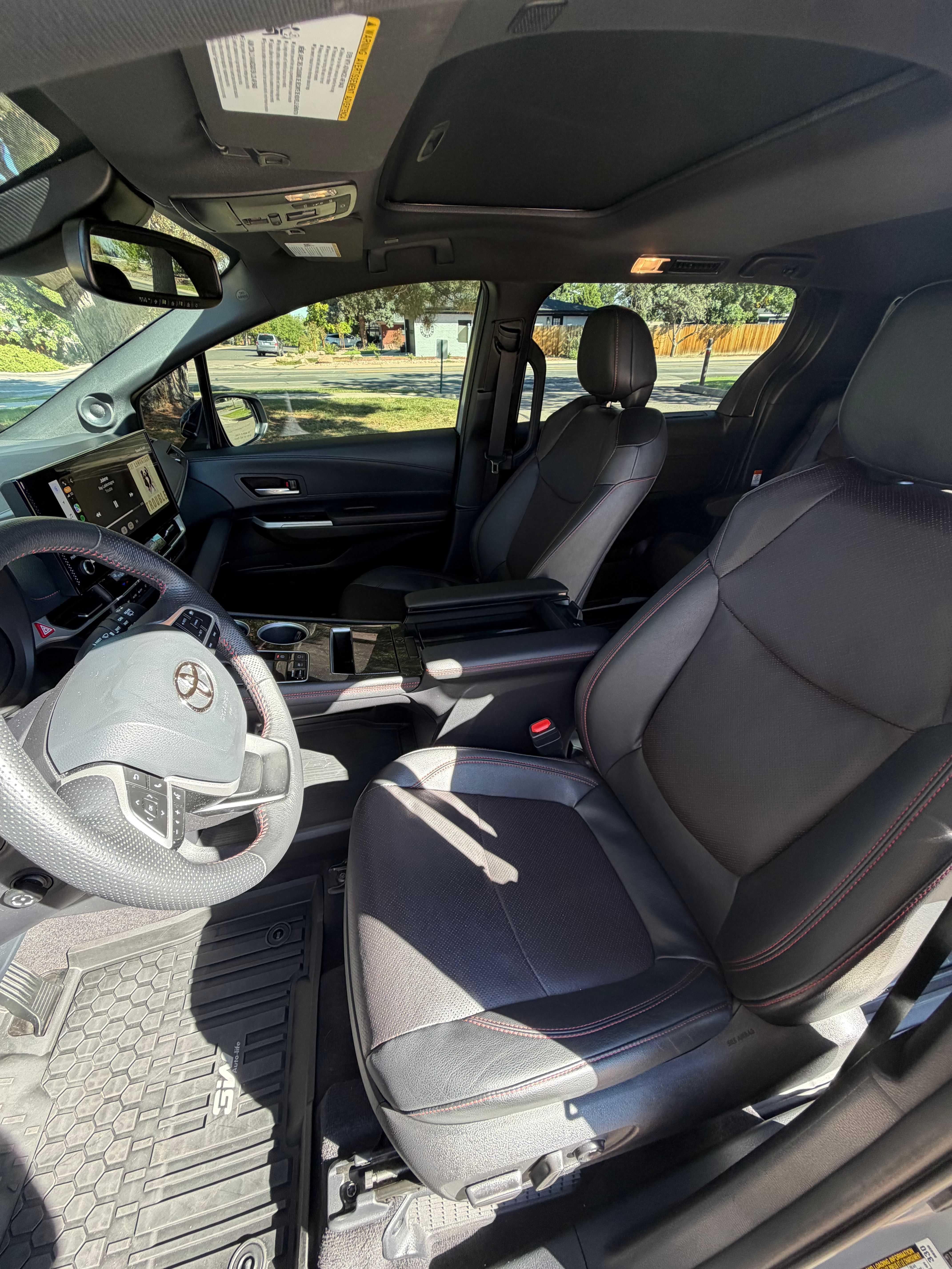 Used 2025 Toyota Sienna XSE w/ XSE Premium Package AWD/4WD image 12