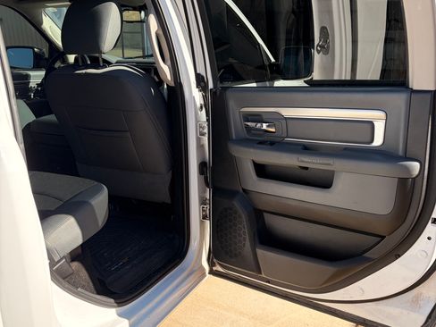 Used 2016 RAM 1500 Big Horn image 10