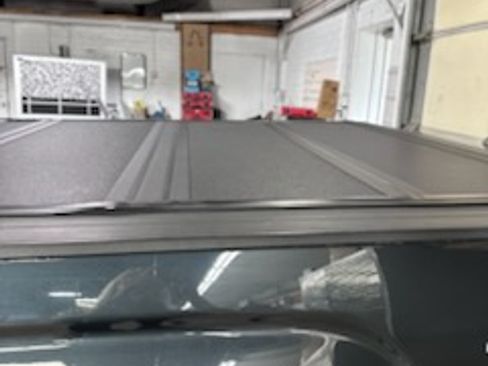 Used 2018 GMC Canyon SLT w/ Driver Alert Package image 6