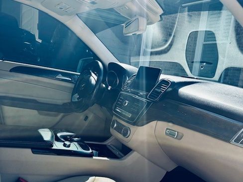 Used 2017 Mercedes-Benz GLE 350 4MATIC image 9