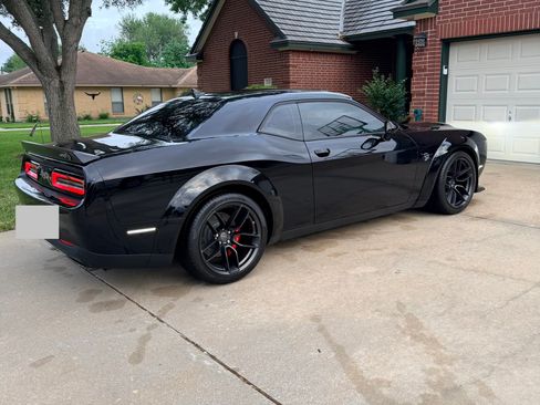 Used 2023 Dodge Challenger SRT Hellcat image 5