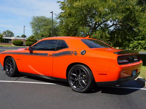 Used 2022 Dodge Challenger R/T w/ Plus Package RWD image 4