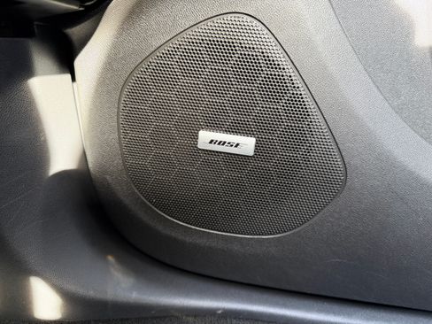 Used 2017 Chevrolet Volt LT w/ Comfort Package image 20