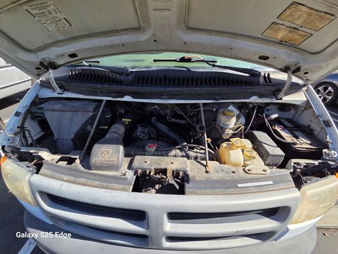 Used 1998 Dodge B3500 Van image 15