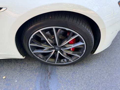 Used 2019 Maserati Ghibli S GranLusso AWD/4WD image 6
