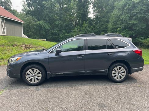 Used 2015 Subaru Outback 2.5i Premium w/ Popular Package #1 AWD/4WD image 4