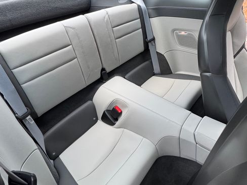 Used 2025 Porsche 911 Carrera image 25