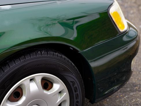 Used 2000 Subaru Legacy L image 32