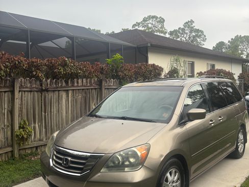 Used 2010 Honda Odyssey EX-L image 1