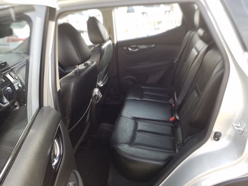 Used 2017 Nissan Rogue Sport SL w/ SL Premium Package image 13