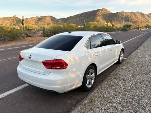 Used 2015 Volkswagen Passat 1.8T Limited Edition image 4