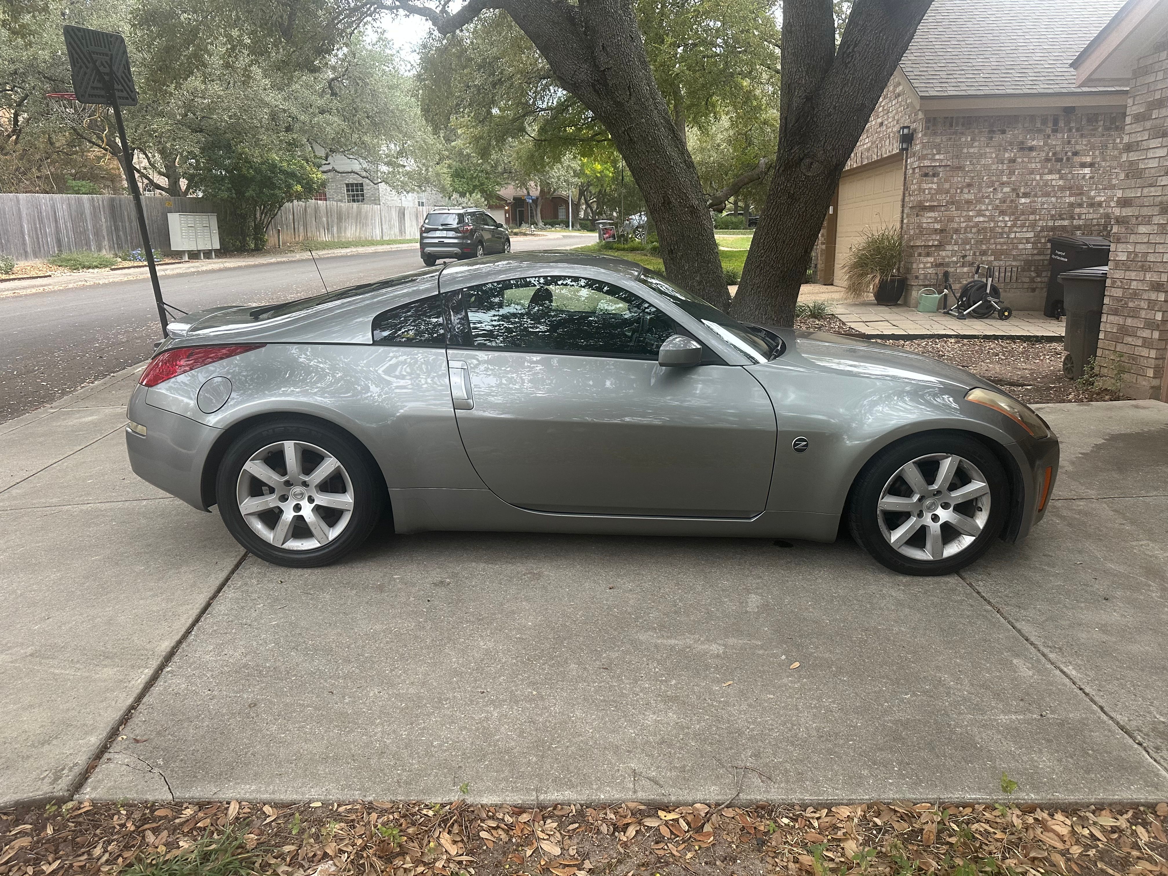 Used 2003 Nissan 350Z Touring RWD image 1