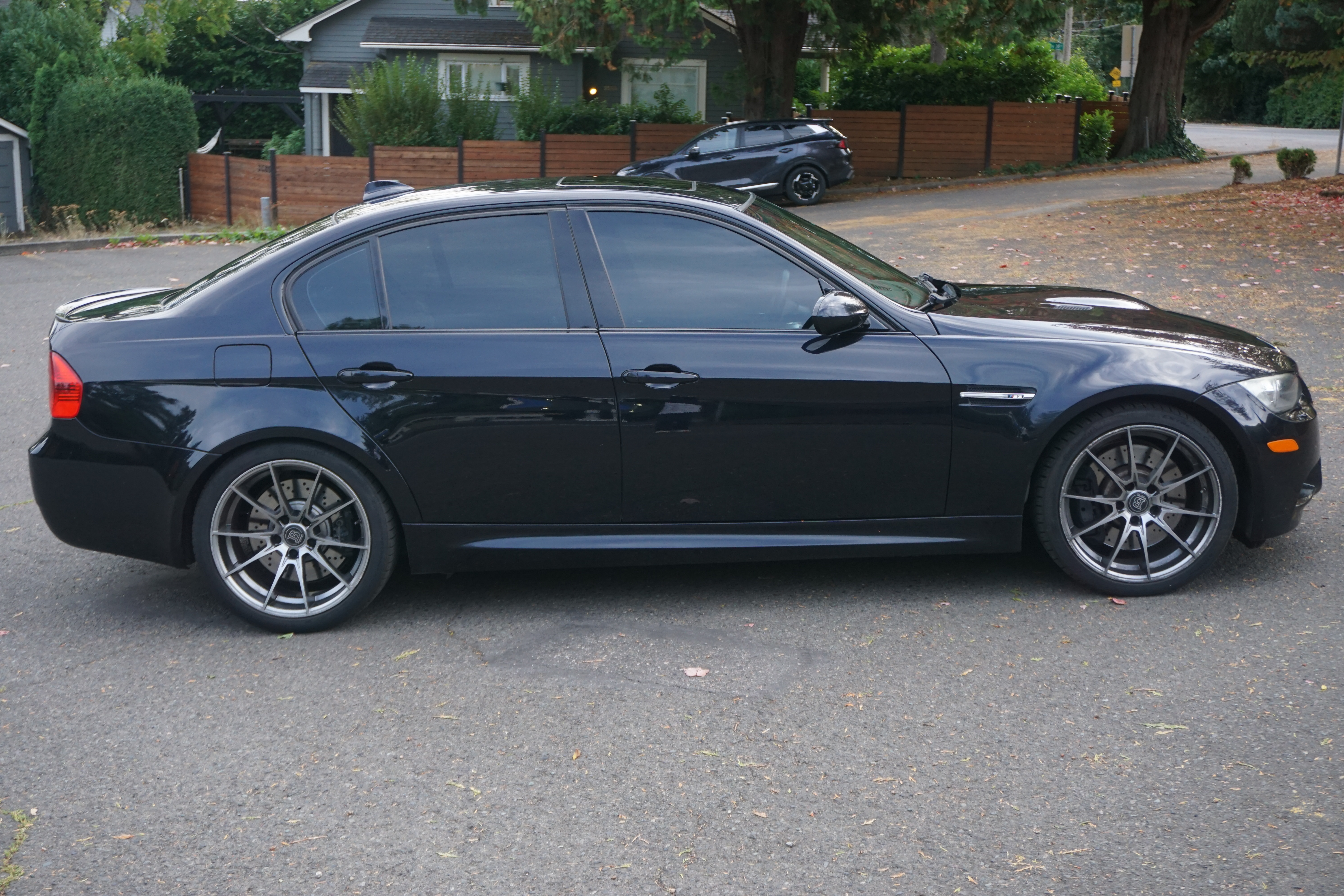 Used 2008 BMW M3 Sedan RWD image 2
