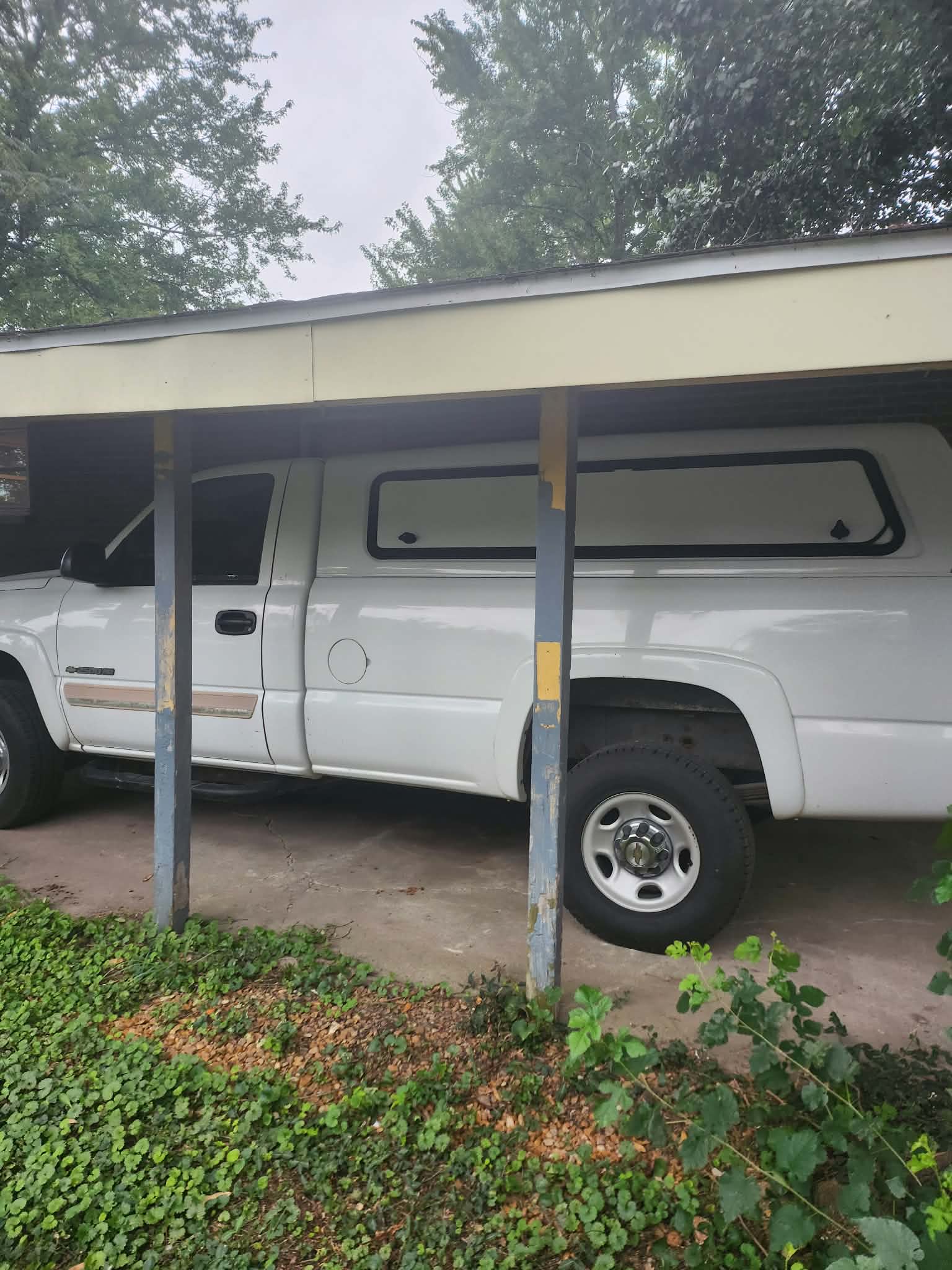 Used 2005 Chevrolet Silverado 2500 LS RWD image 12