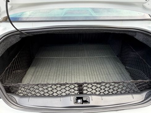 Used 2009 Saturn Aura XR FWD image 15