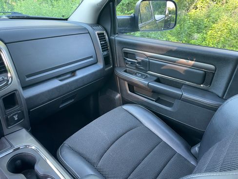 Used 2017 RAM 1500 Sport w/ Black Ram 1500 Sport Group AWD/4WD image 15