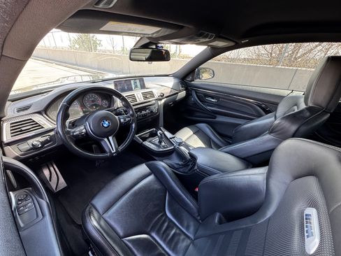 Used 2017 BMW M4 Coupe image 13