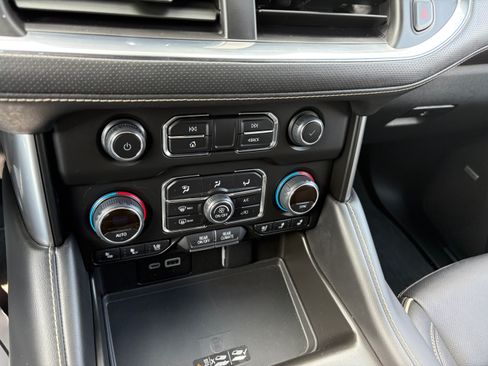 Used 2024 Chevrolet Tahoe Premier w/ Premium Package image 15