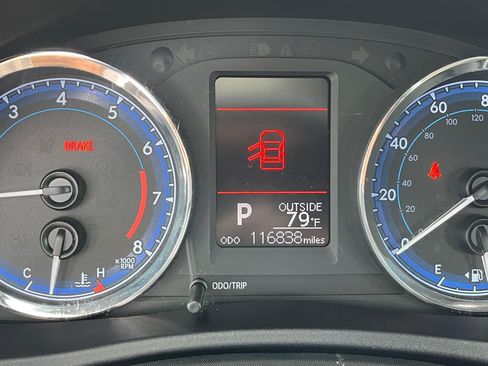 Used 2017 Toyota Corolla LE image 15