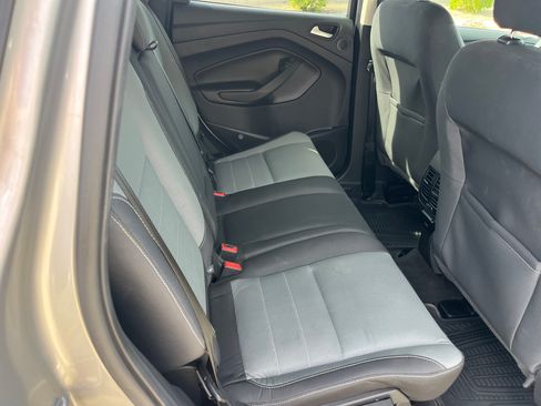 Used 2016 Ford Escape SE w/ Equipment Group 201A image 14