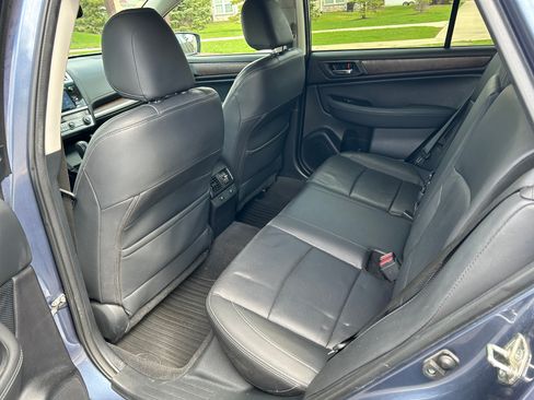 Used 2015 Subaru Outback 2.5i Limited image 17