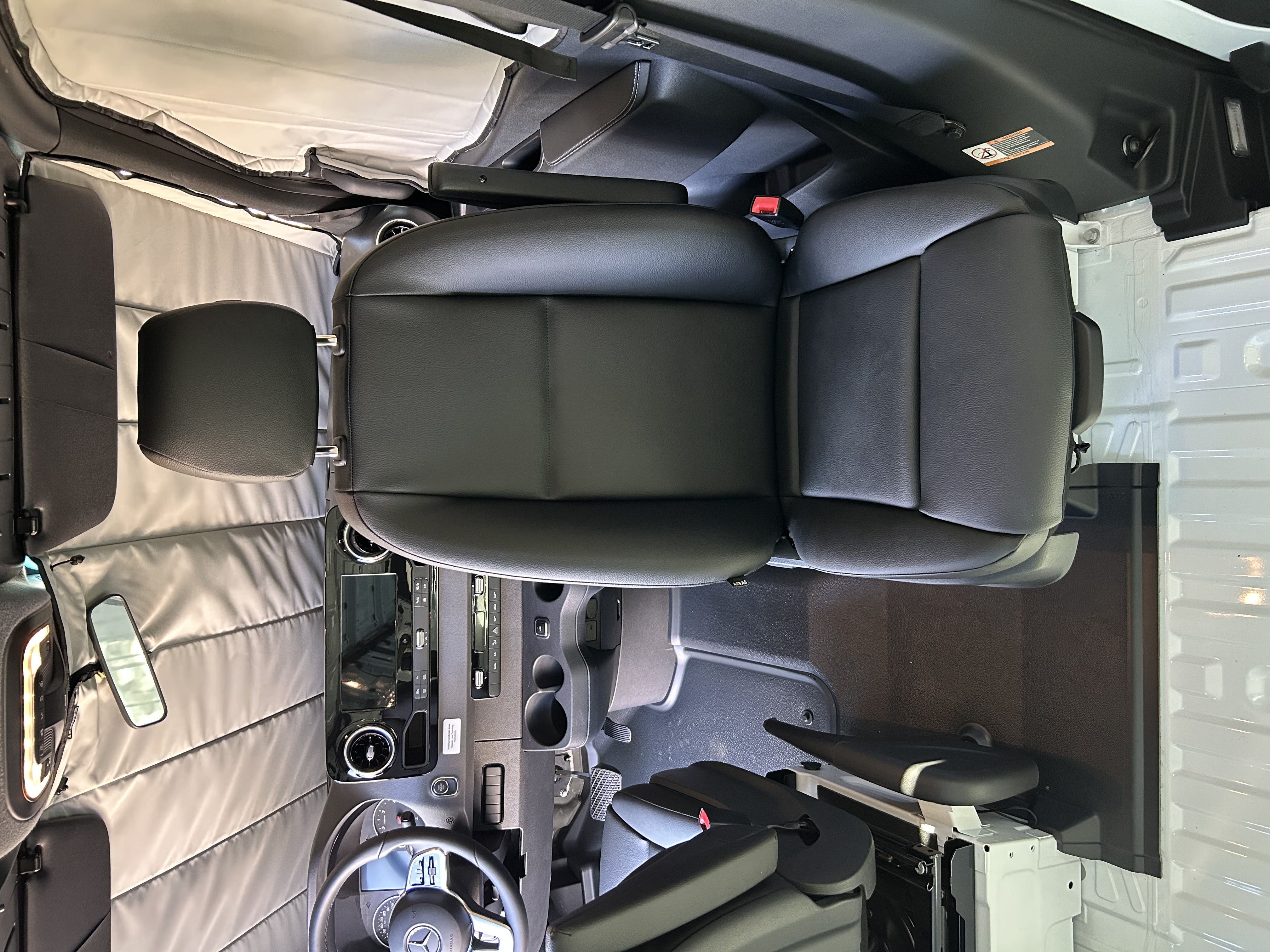 Used 2022 Mercedes-Benz Sprinter 3500 image 8