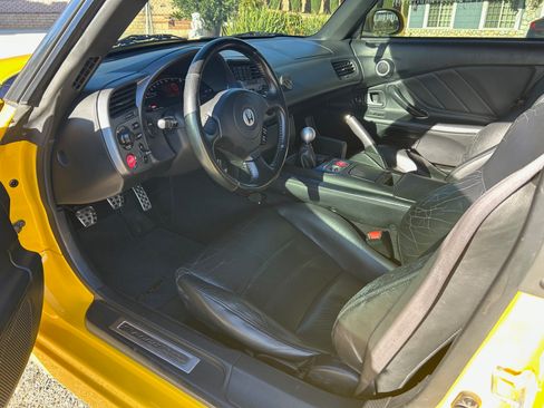 Used 2002 Honda S2000 image 16