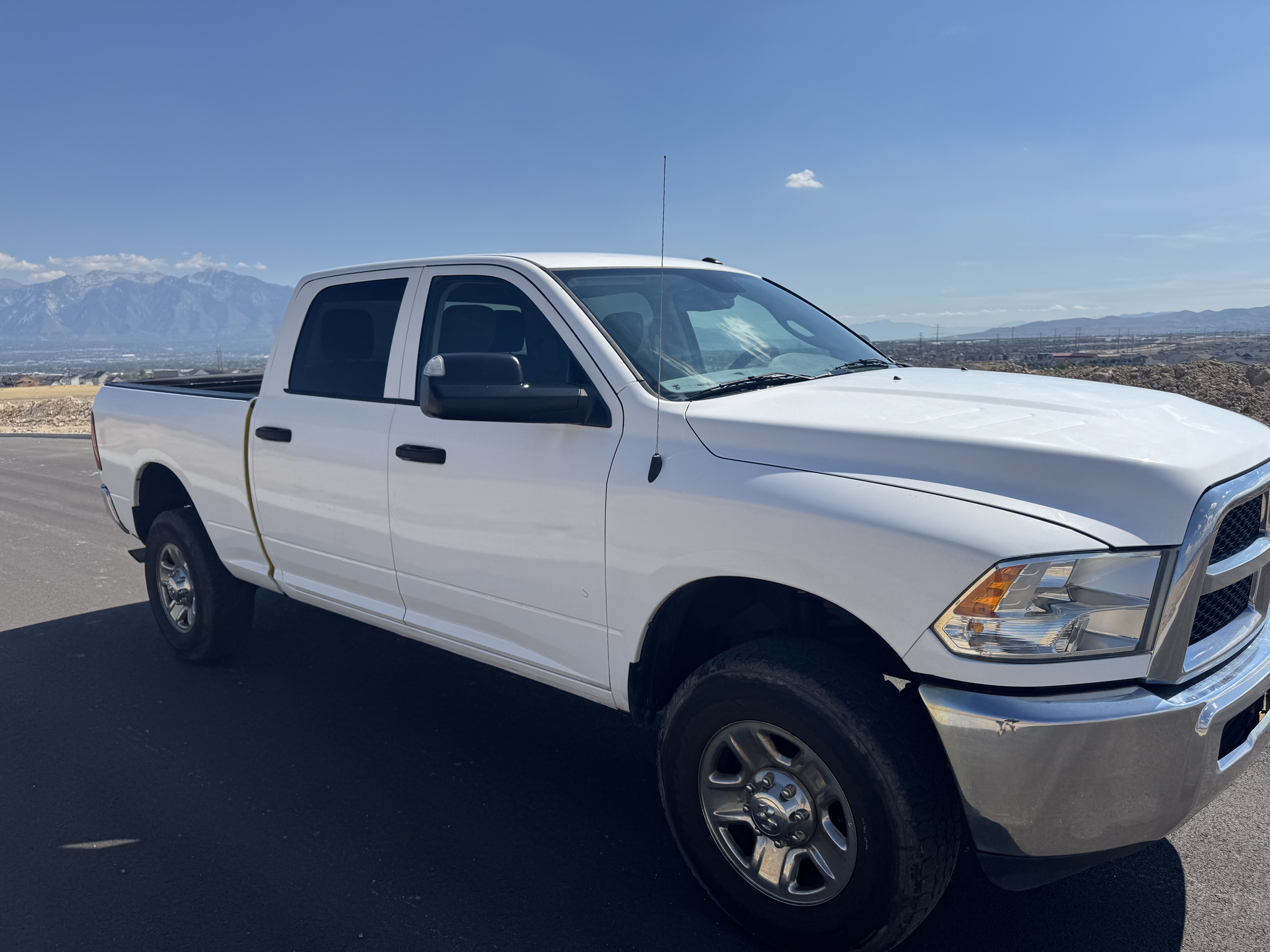Used 2016 RAM 2500 Tradesman w/ Chrome Appearance Group AWD/4WD image 4