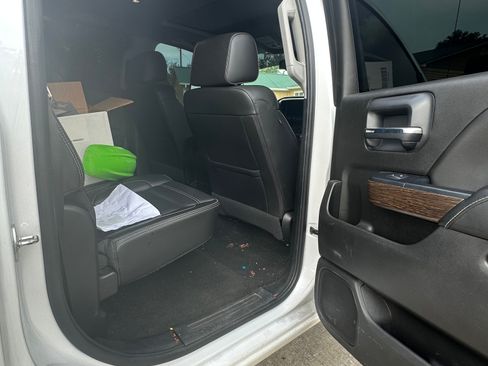 Used 2018 GMC Sierra 2500 Denali AWD/4WD image 18