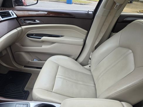 Used 2016 Cadillac SRX Premium w/ Driver Assist Package image 16