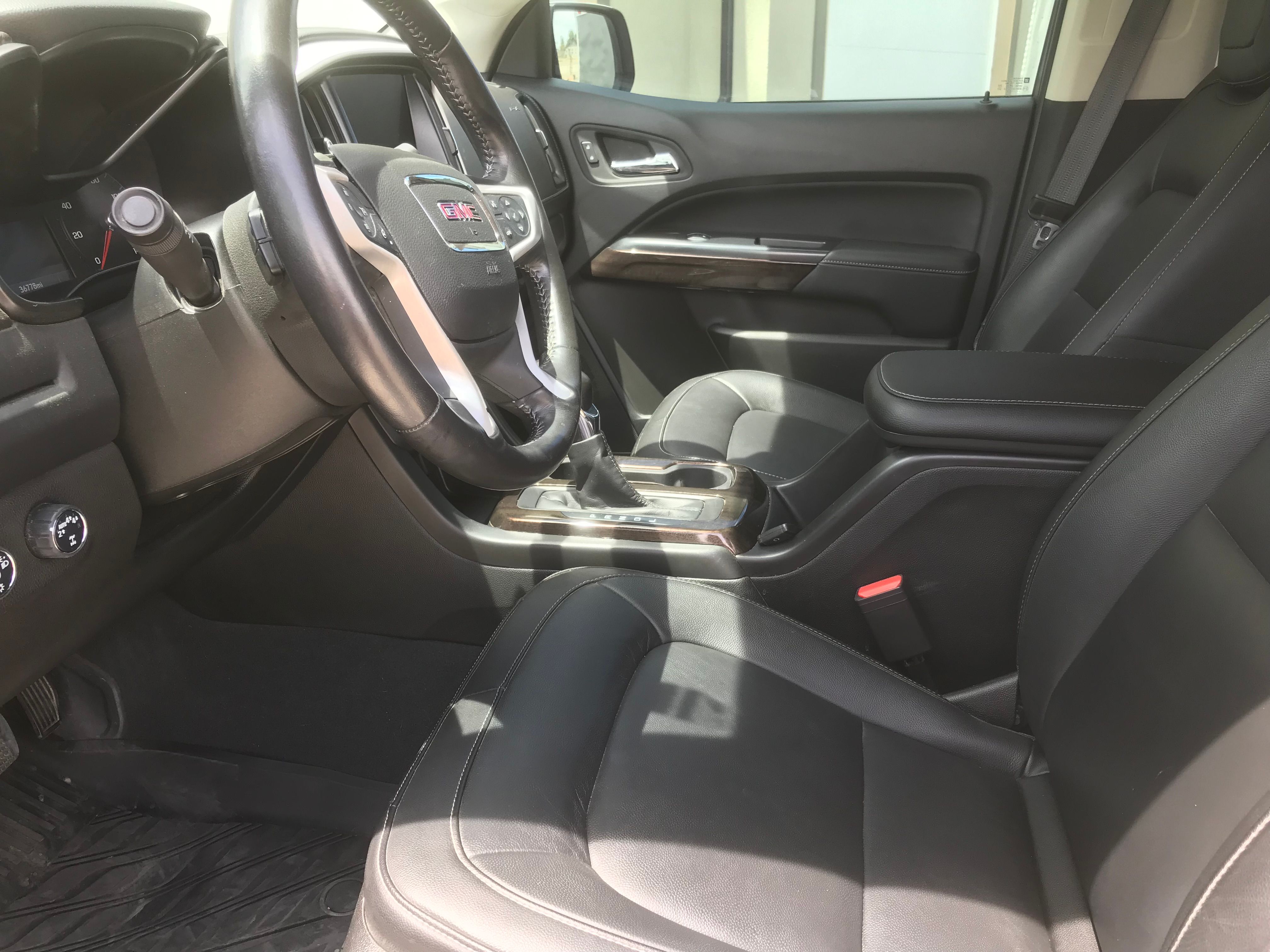 Used 2022 GMC Canyon Elevation w/ Elevation Premium Package AWD/4WD image 11