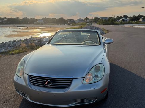 Used 2005 Lexus SC 430 Convertible w/ Preferred Accessory Pkg RWD image 6