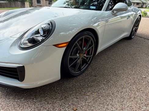 Used 2018 Porsche 911 Carrera S RWD image 23