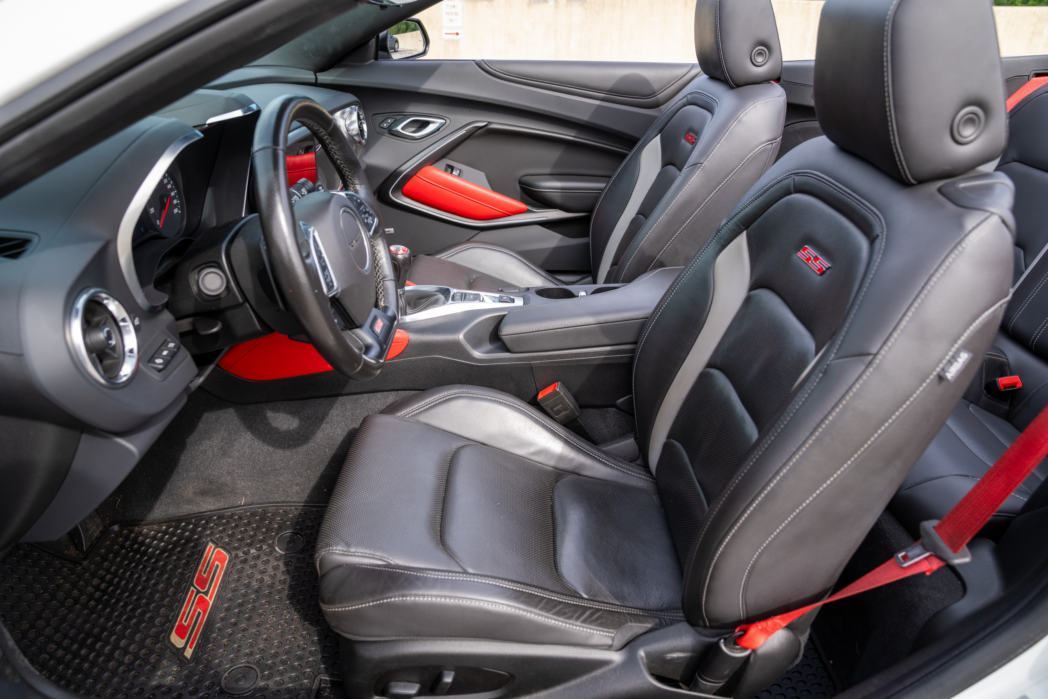 Used 2024 Chevrolet Camaro SS w/ Redline Edition RWD image 16