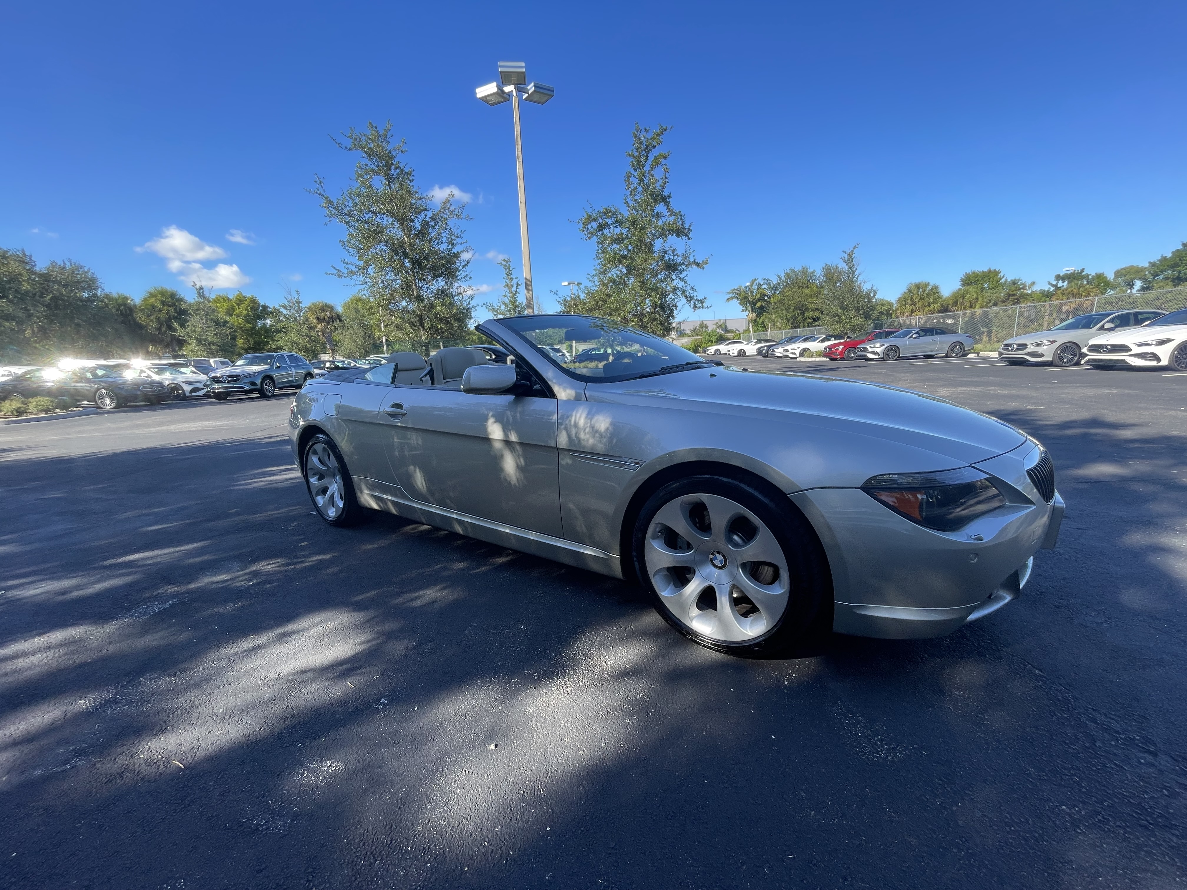 Used 2007 BMW 650i Convertible RWD image 4