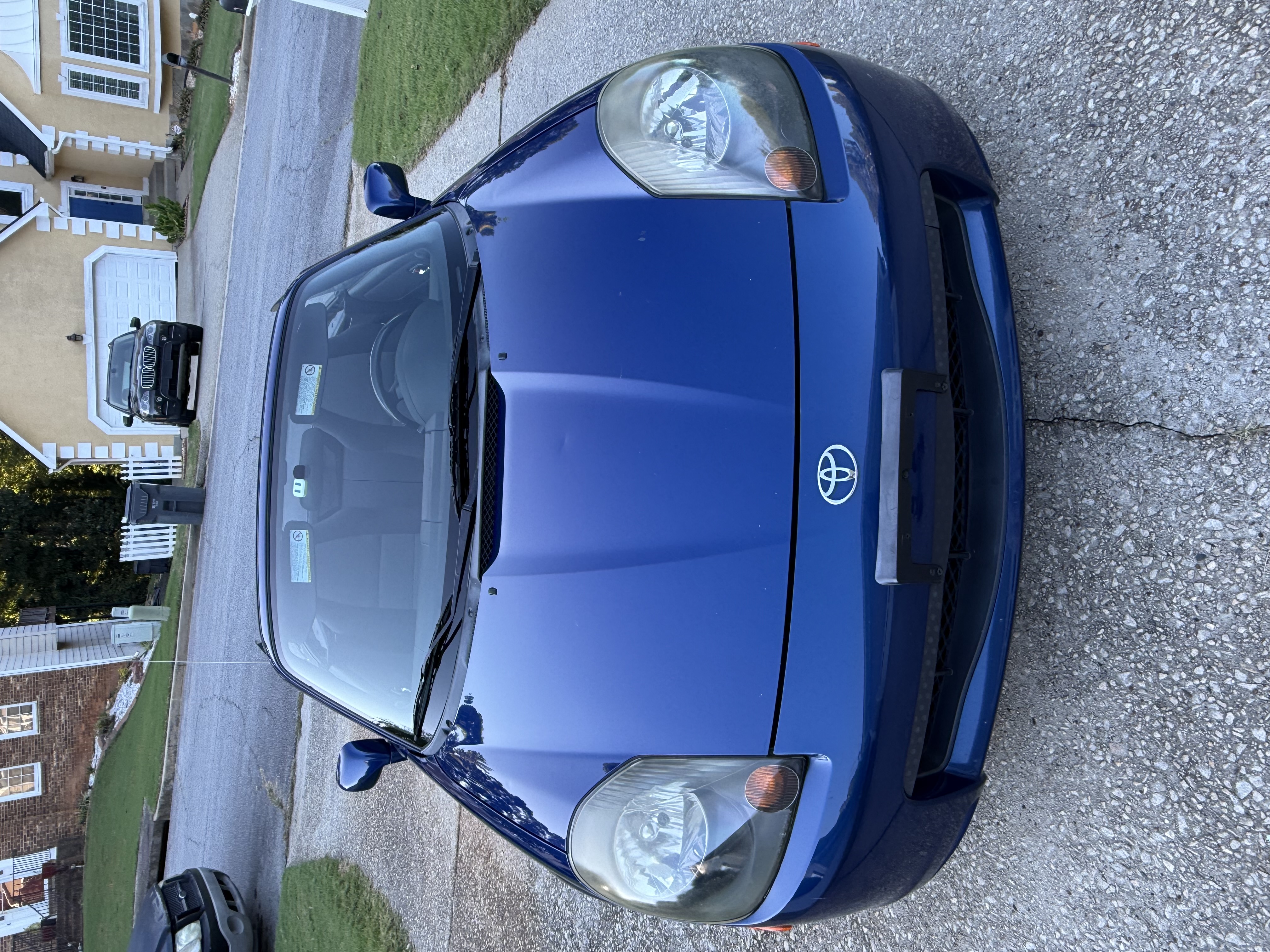 Used 2002 Toyota MR2 RWD image 1
